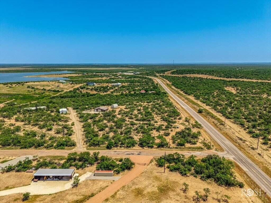 Image 10 of property listing at 17001 Mustang Creek Road, Millersview, TX 76862