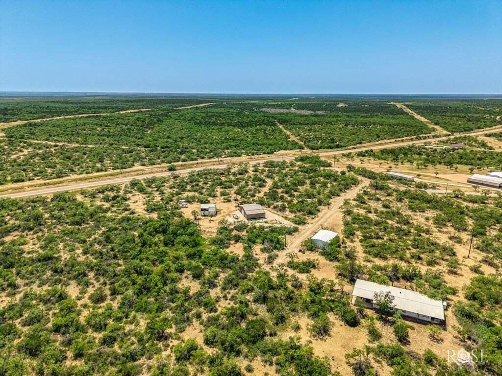 Image 12 of property listing at 17001 Mustang Creek Road, Millersview, TX 76862
