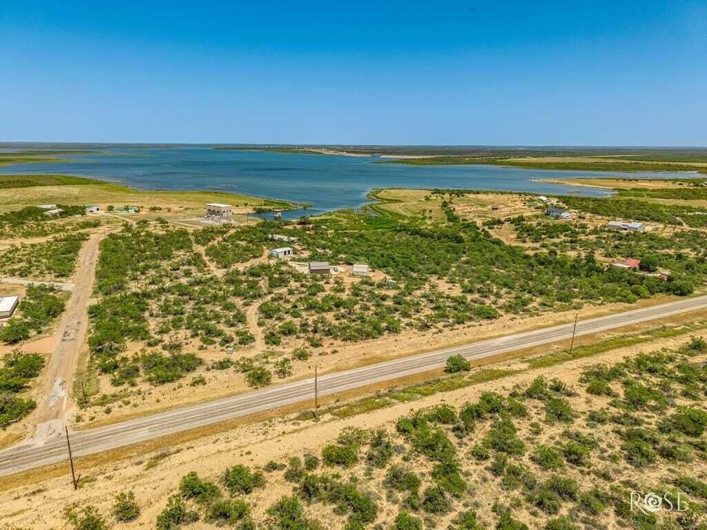 Image 2 of property listing at 17001 Mustang Creek Road, Millersview, TX 76862