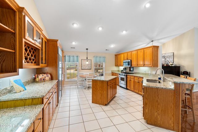 618 Oyster Bay Drive, Sunset Beach, NC 28468