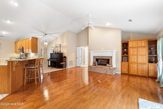 618 Oyster Bay Drive, Sunset Beach, NC 28468