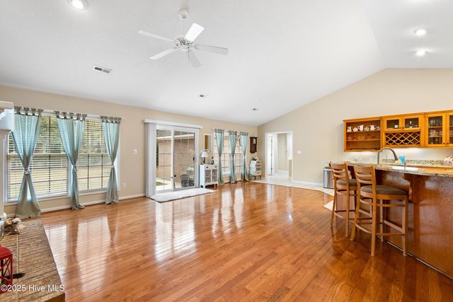 618 Oyster Bay Drive, Sunset Beach, NC 28468