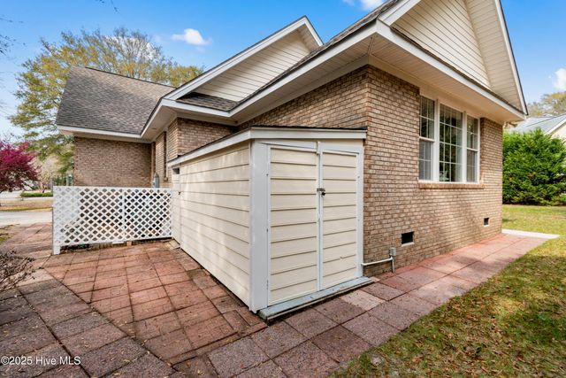 618 Oyster Bay Drive, Sunset Beach, NC 28468