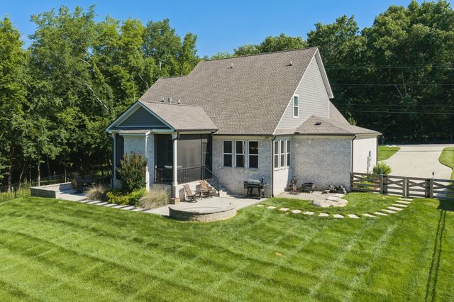 1610 Stewarts Ferry Pike, Hermitage, TN 37076