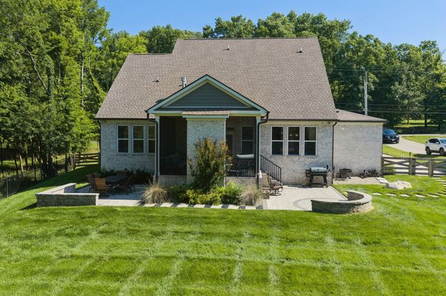 1610 Stewarts Ferry Pike, Hermitage, TN 37076