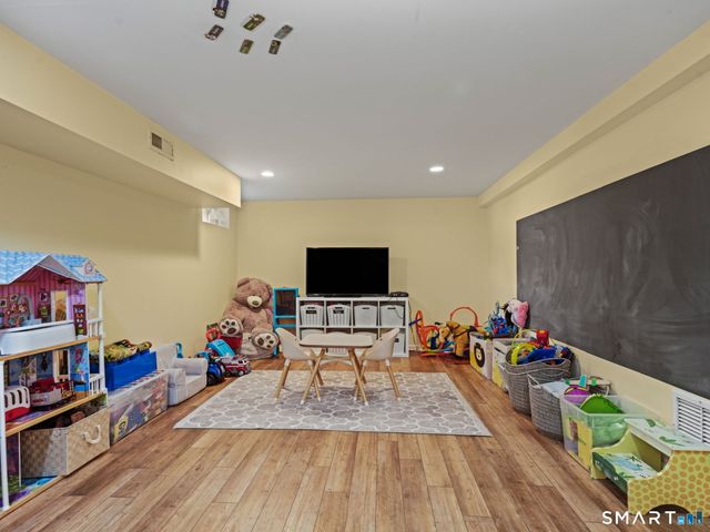 29 Morgan Avenue, Norwalk, CT 06851