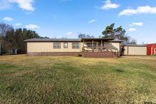 2375 Clinton Dr., Chandler, TX 75758