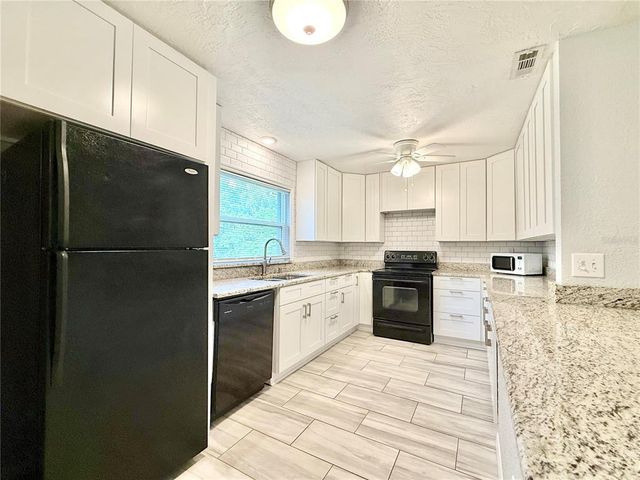 729 E GROVE PLACE, Deland, FL 32724