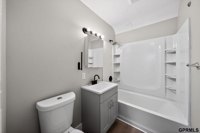 3306 Lafayette Avenue, Omaha, NE 68131