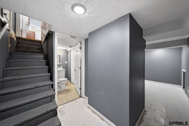 3306 Lafayette Avenue, Omaha, NE 68131