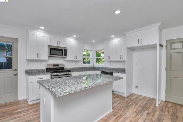 116 E 16th St, Antioch, CA 94509