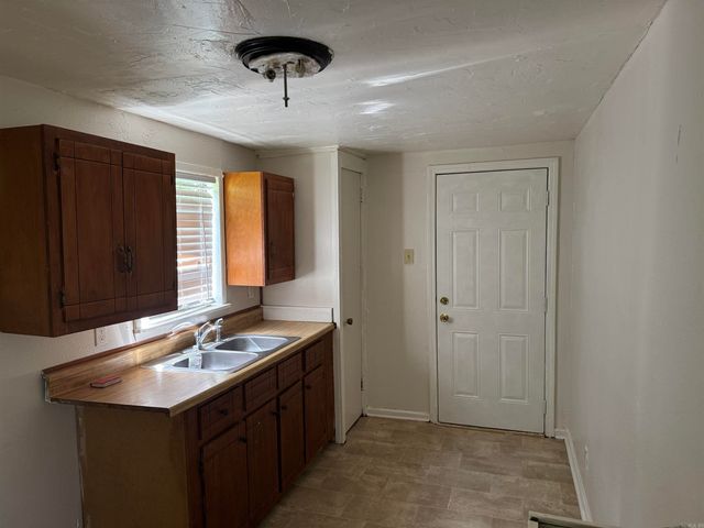 3214 S Florida Street, Pine Bluff, AR 71601