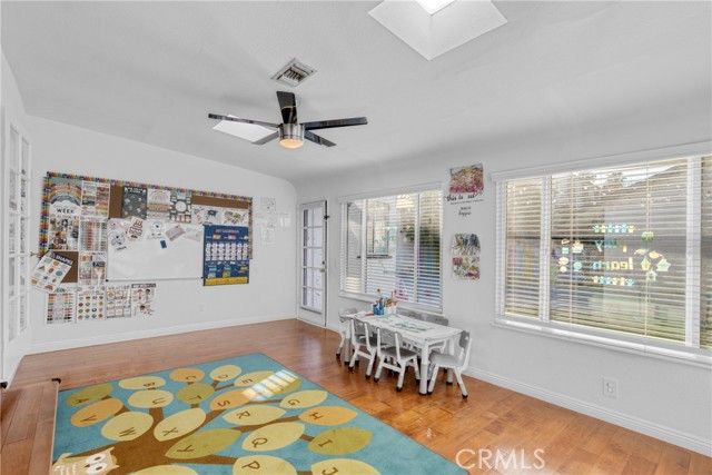 6331 Murietta, Los Angeles, CA 91401