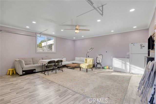 6331 Murietta, Los Angeles, CA 91401