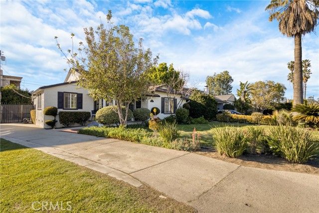 6331 Murietta, Los Angeles, CA 91401