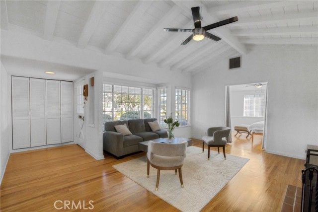 6331 Murietta, Los Angeles, CA 91401