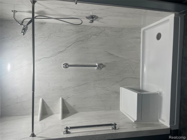 808 Lamay Avenue, Ypsilanti, MI 48198