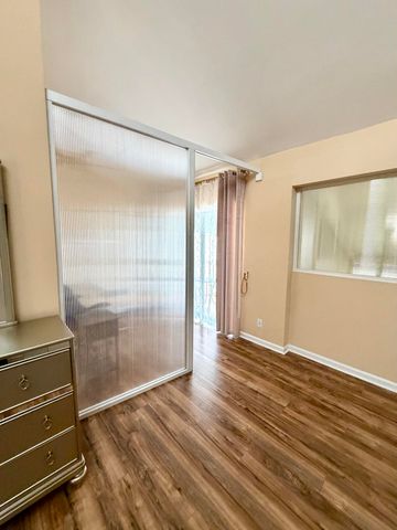 6075 Glendale Drive, Boca Raton, FL 33433