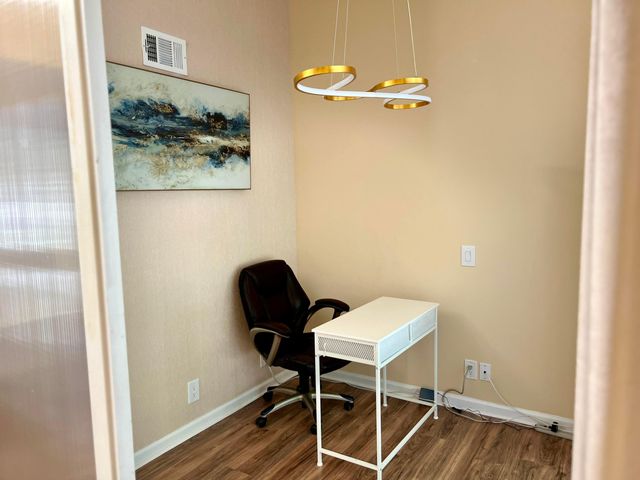 6075 Glendale Drive, Boca Raton, FL 33433