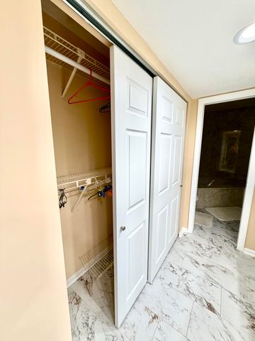 6075 Glendale Drive, Boca Raton, FL 33433