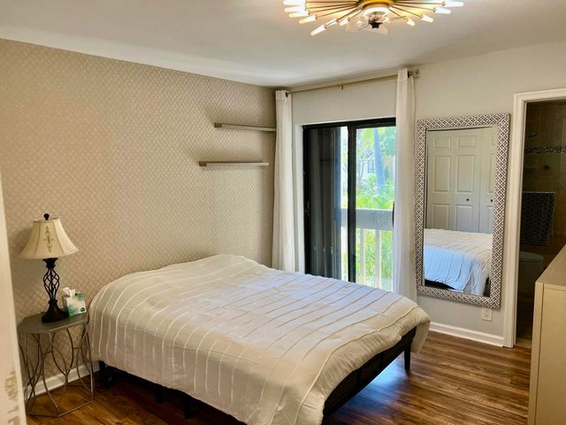 6075 Glendale Drive, Boca Raton, FL 33433