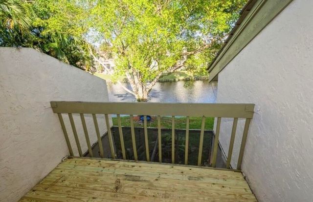 6075 Glendale Drive, Boca Raton, FL 33433