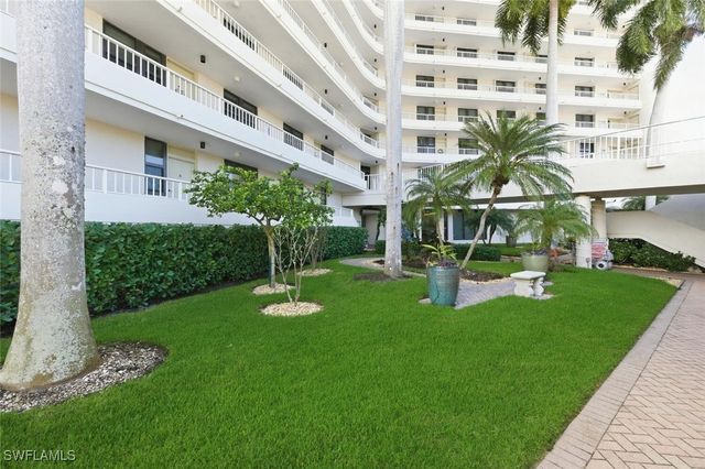 320 Seaview CT 610, Marco Island, FL 34145