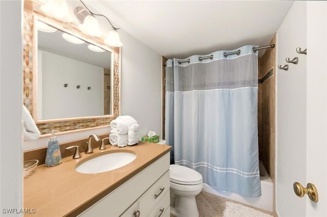 320 Seaview CT 610, Marco Island, FL 34145