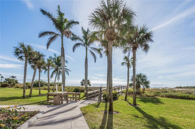 320 Seaview CT 610, Marco Island, FL 34145