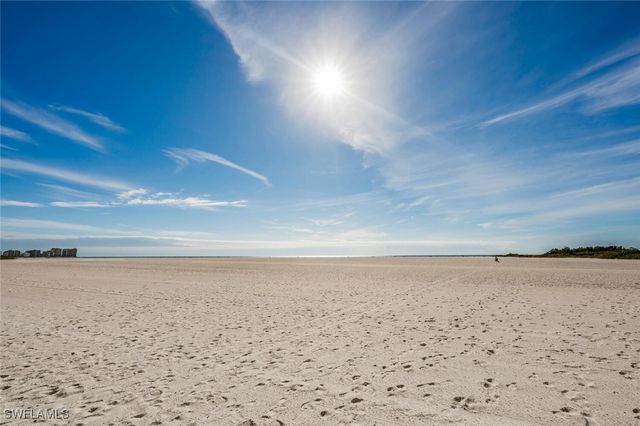 320 Seaview CT 610, Marco Island, FL 34145