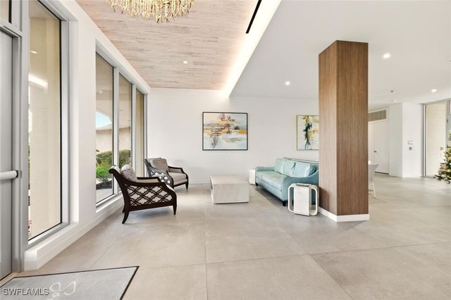 320 Seaview CT 610, Marco Island, FL 34145