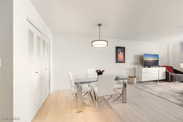 320 Seaview CT 610, Marco Island, FL 34145