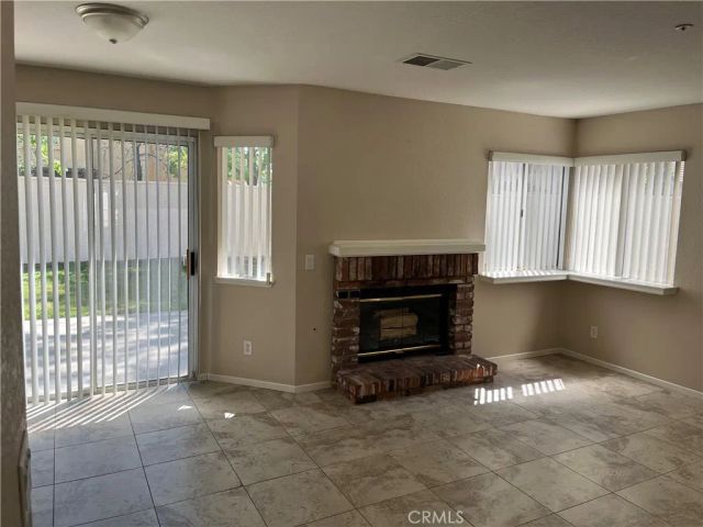 13747 Stanford Court, Fontana, CA 92336