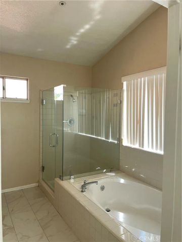 13747 Stanford Court, Fontana, CA 92336