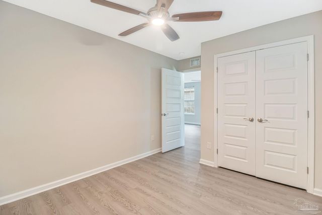 6044 Champion Oaks Dr, Pensacola, FL 32526