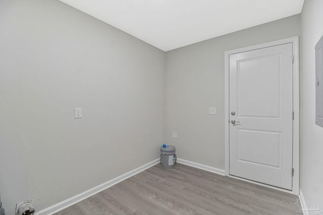 6044 Champion Oaks Dr, Pensacola, FL 32526