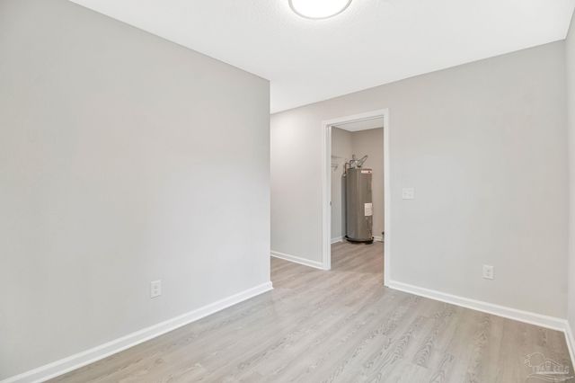 6044 Champion Oaks Dr, Pensacola, FL 32526