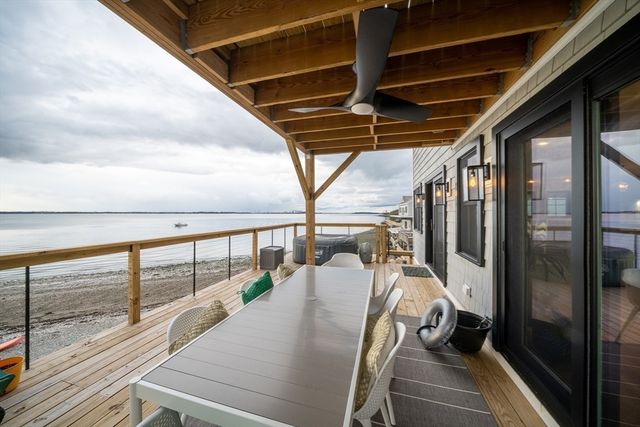 6 Nut Island Ave, Quincy, MA 02169