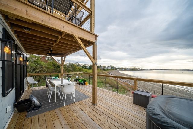 6 Nut Island Ave, Quincy, MA 02169