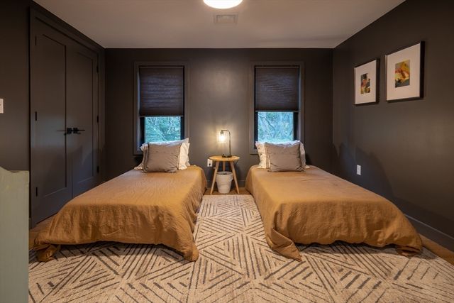 6 Nut Island Ave, Quincy, MA 02169