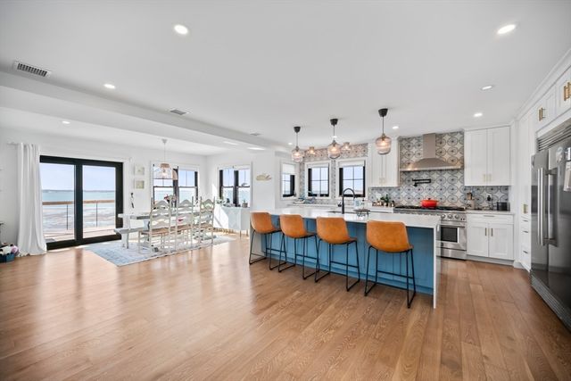 6 Nut Island Ave, Quincy, MA 02169