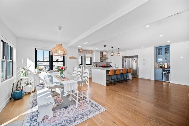 6 Nut Island Ave, Quincy, MA 02169