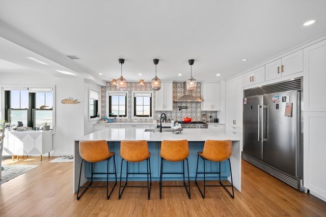 6 Nut Island Ave, Quincy, MA 02169