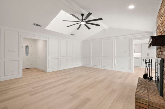 906 Purdue Drive, Arlington, TX 76012