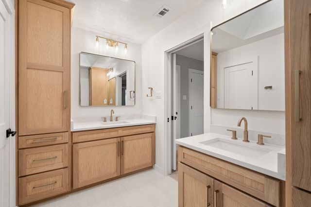 906 Purdue Drive, Arlington, TX 76012