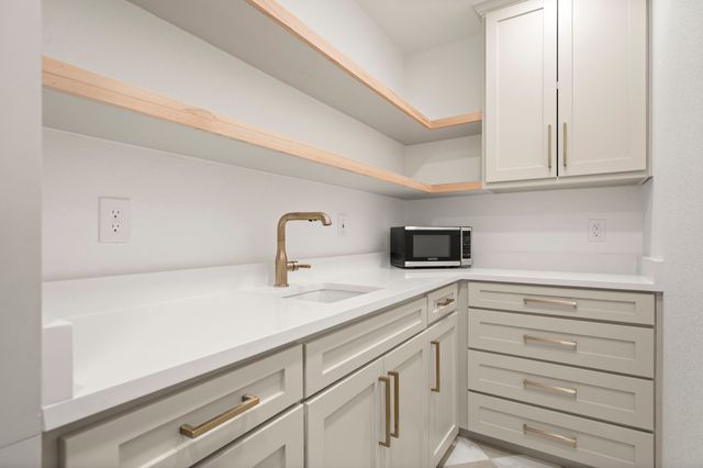 906 Purdue Drive, Arlington, TX 76012