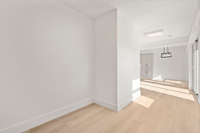 906 Purdue Drive, Arlington, TX 76012