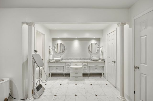 3732 Kiest Knoll Drive, Dallas, TX 75233