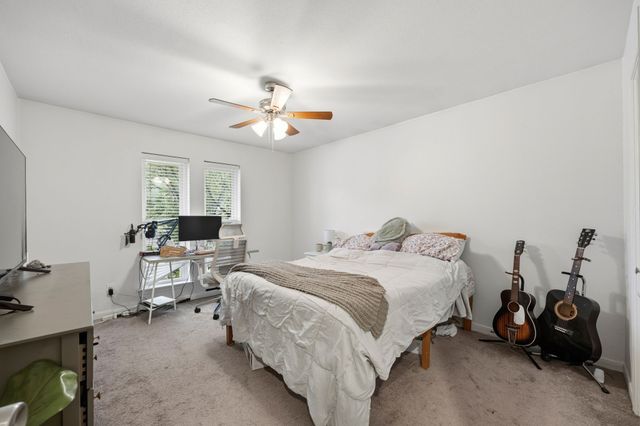 3732 Kiest Knoll Drive, Dallas, TX 75233