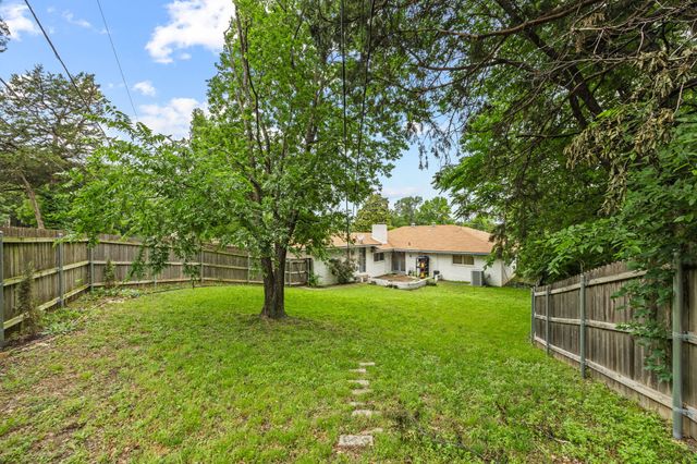 3732 Kiest Knoll Drive, Dallas, TX 75233